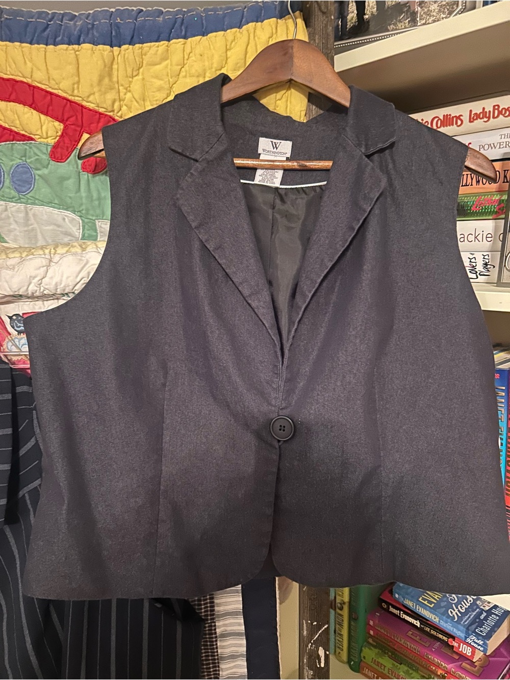 Worthington Black Sleeveless Tailored Vest